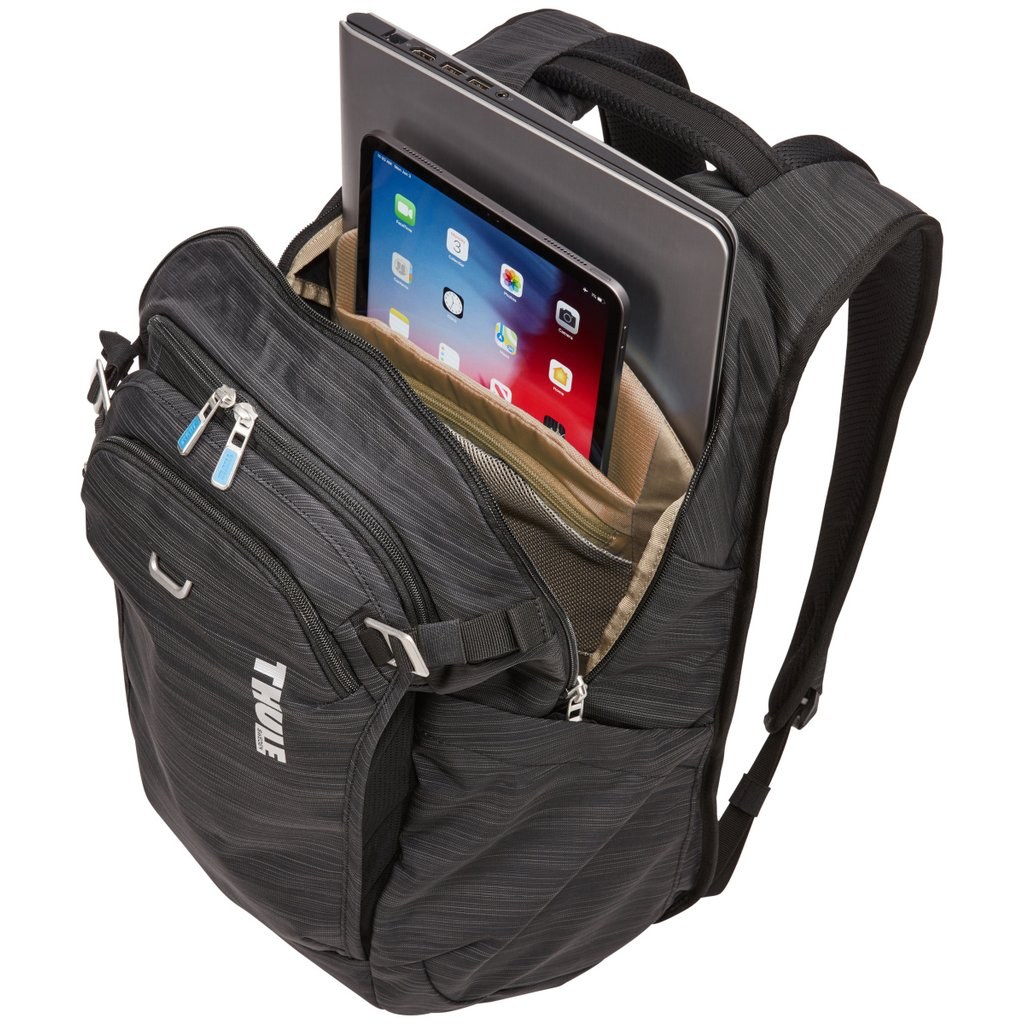 Thule Construct batoh 24 l – Polstrované kapsy