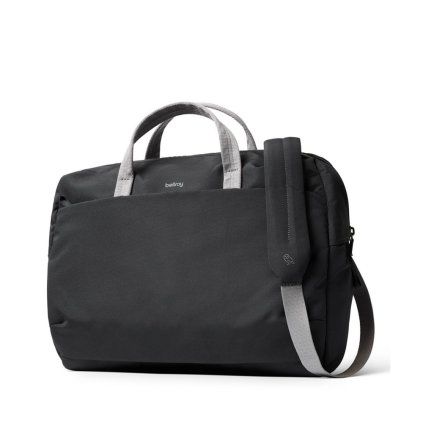 Bellroy Taška nejen na laptop - Slate  + Testovací sada toaletních vod ZDARMA