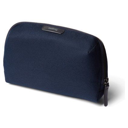 bellroy desk caddy navy galerie v2 etoa nav 227 01