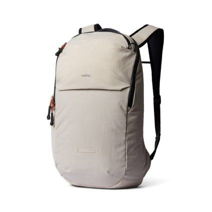 Bellroy Lite Ready Pack - Ash 18l  + Testovací sada toaletních vod ZDARMA