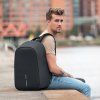bezpecnostni batoh ktery nelze vykrast bobby hero regular 156 xd design cerny (2)