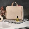 Reisenthel Toiletbag XL Twist Coffee – kosmetická taška, fotografie v prostředí 2