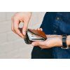 Bellroy Card Pocket - Caramel  + Testovací sada toaletních vod ZDARMA