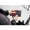 Bellroy Slim Sleeve - Java  + Testovací sada toaletních vod ZDARMA