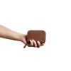 Bellroy Folio Mini - Hazelnut  + Testovací sada toaletních vod ZDARMA