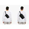 Bellroy Sling - Melbourne Black  + Testovací sada toaletních vod ZDARMA