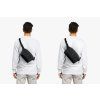 Bellroy Lite Sling - Black  + Testovací sada toaletních vod ZDARMA