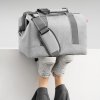 Reisenthel Allrounder M Herringbone Grey – cestovní taška, fotografie v prostředí 3
