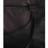 Herschel Kaslo Tote Tech Black 23L – fotografie v použití a detail modelu