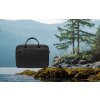 Herschel Bowen Convertible Travel Duffle Tech Black 30L – fotografie v použití a detail modelu