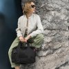 Reisenthel Allrounder M Mesh black – cestovní taška, fotografie v prostředí 3