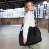 Reisenthel Allrounder L Mesh black – cestovní taška, fotografie v prostředí 3