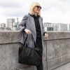 Reisenthel Extralite Weekender M Mesh Black – cestovní doplněk, fotografie v prostředí 3