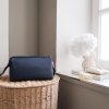 Reisenthel Travelcosmetic Twist navy – kosmetická taška, fotografie v prostředí 2