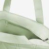 Reisenthel Shopper M Puffer Iced Matcha – nákupní taška, fotografie v prostředí 5
