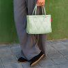 Reisenthel Daily Shopper XS Puffer Iced Matcha – nákupní taška, fotografie v prostředí 3