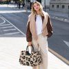 Reisenthel Loopshopper L Teddy Leo Cream – nákupní taška, fotografie v prostředí 2