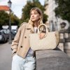 Reisenthel Loopshopper M Leo vanilla – nákupní taška, fotografie v prostředí 3