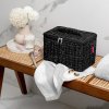 Reisenthel Cosmetic Case Boucle Black – kosmetická taška, fotografie v prostředí 2