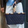 Reisenthel Carrybag Frame Rhombus Midnight Gold – nákupní košík, fotografie v prostředí 3