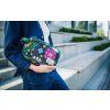 Herschel LEGO® Chapter Travel Kit HSC LEGO® Botanical Floral Blk 5L – fotografie v použití a detail modelu