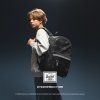 Herschel Porsche Herschel Heritage™ Youth Carrera Black 26L – fotografie v použití a detail modelu